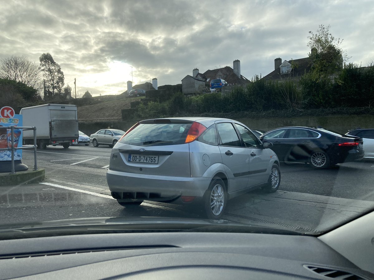 CrapCCollective's tweet image. Yesterday was 2000 plate Focus day #StillSmart #ChodOfDrogheda #ChodOfDundalk