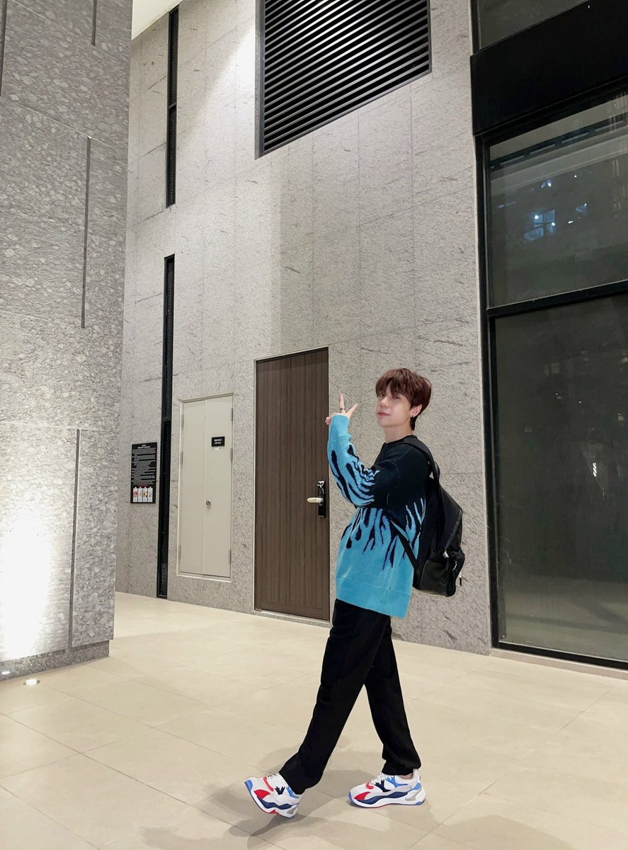 QH_MasterD's tweet photo. Miss you Muzik 🐼😗
#QuangHungMasterD 
#MuzikPanda https://t.co/Z3BA1UcEld
