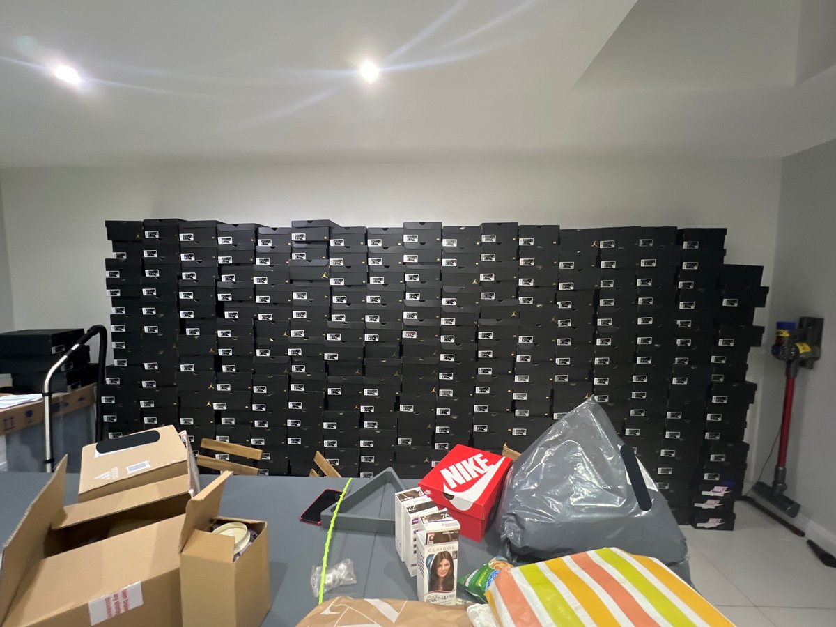 Was a good few weeks away from home 😁
S/o <a href="/Cybersole/">Cybersole</a> 
<a href="/IgnifyProxies/">IGNIFY PROXIES</a> @cmacdotswift for being the proxies on ftl hands down ⚡️