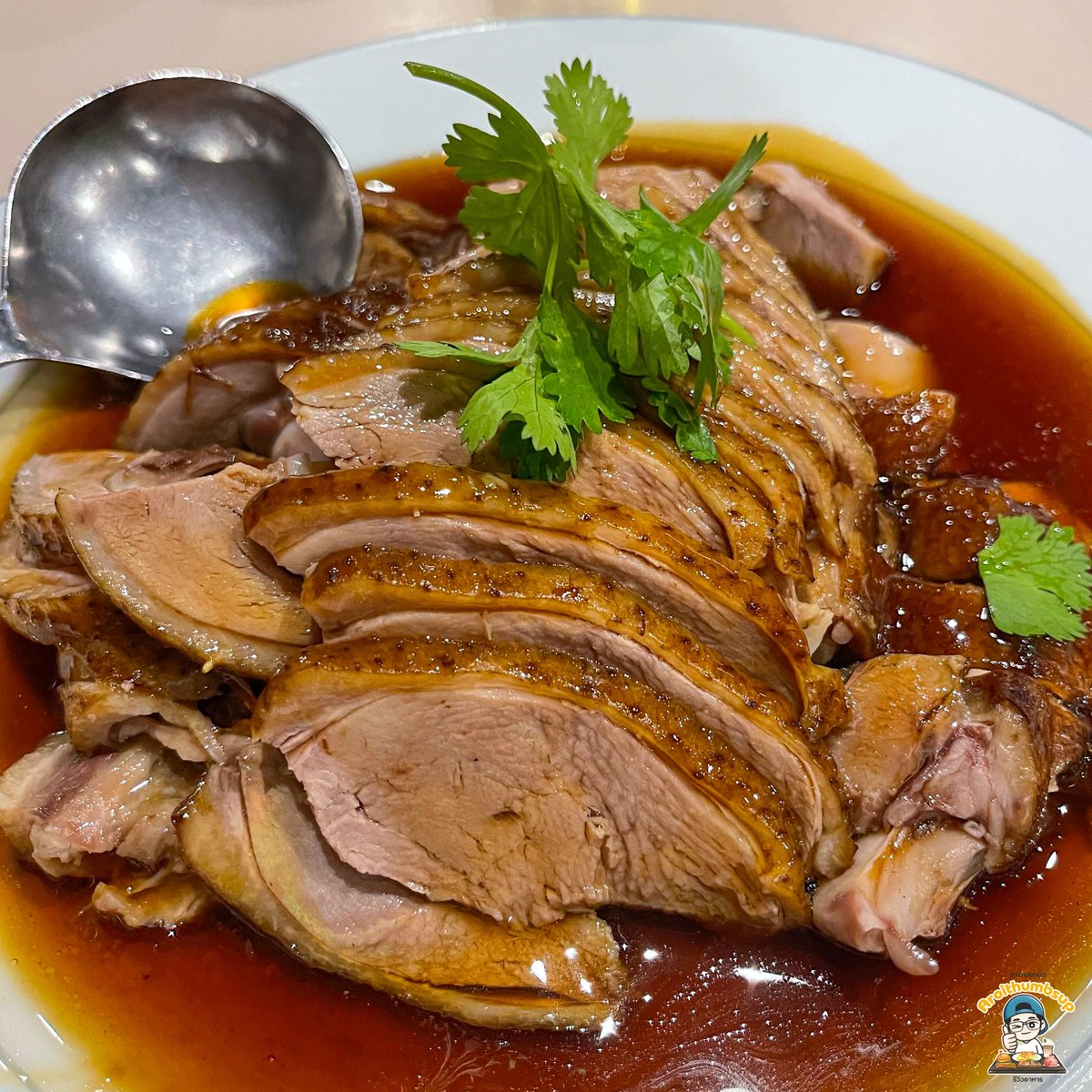 aroithumbsup's tweet photo. ไม่รู้คนกรุงเทพฯเที่ยวเชียงใหม่เคยกินไหม แต่เรายกให้ร้านนี้เป็นอาหารจีนร้านโปรด ไม่ใช่แค่ในเชียงใหม่ แต่ทั้งหมดที่เคยกินเลย
.
ชื่อภัตตาคารเจี่ยท้งเฮง อยู่ ถ.ศรีดอนไชย ได้ Michilin Plate ด้วย ราคาแค่อย่างละ 1-200 บาท แล้วคุณภาพวัตถุดิบกะรสชาติคือเทพมาก #รีวิวเชียงใหม่ @aroii (ต่อ) https://t.co/IzpMzrCKNX