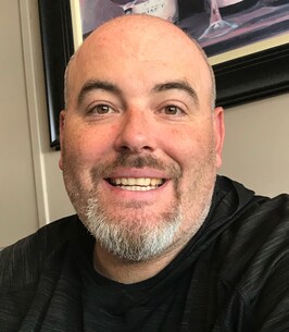 HaltonPolice's tweet photo. Today, we pause to remember Cst. Mike Tidball.

It has been one year since we lost a friend and a brother. We hold him close to our hearts every day and try to live the way he lived and serve the way he served – fully and selflessly. 

Never forgotten. https://t.co/FbfwVLKpof