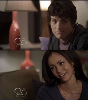 originalmooks_'s tweet photo. Telling my kids this was Bella swan and Edward Cullen https://t.co/ikS1ug9bK8