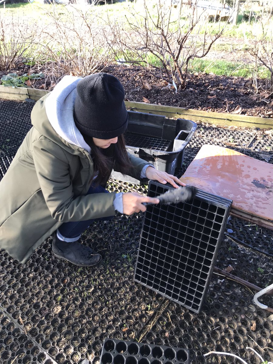 PropPlace's tweet image. Beautiful start to the year with our volunteers this week! 😄 @swcityfarm