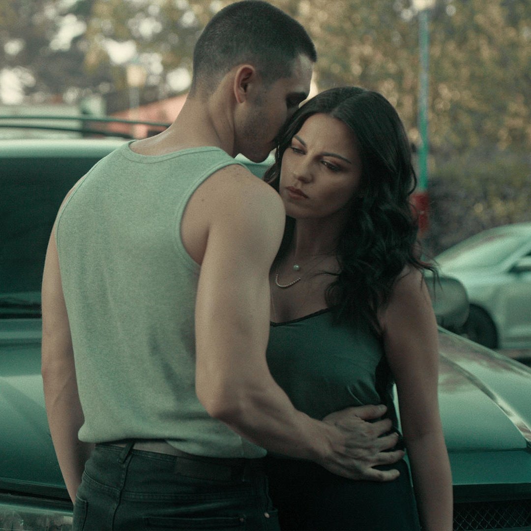 MPWBra's tweet photo. Oscuro Deseo (Desejo Sombrio), com Maite Perroni, em alta na Netflix Brasil.

A segunda temporada será lançada dia 2 de fevereiro! 🔥🔥🔥

https://t.co/8y0Vb713zP https://t.co/2UIOeH78Oj