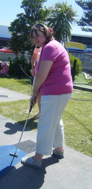 louisamaschke's tweet image. Maggie lost 4st 8lbs improving her mental toughness to start walking again which she believed was impossible due to her MS. Maggie now walks 10,000 steps a day! Losing weight also gave her strength to overcome cancer with the love and support of her @slimmingworld Surbiton group