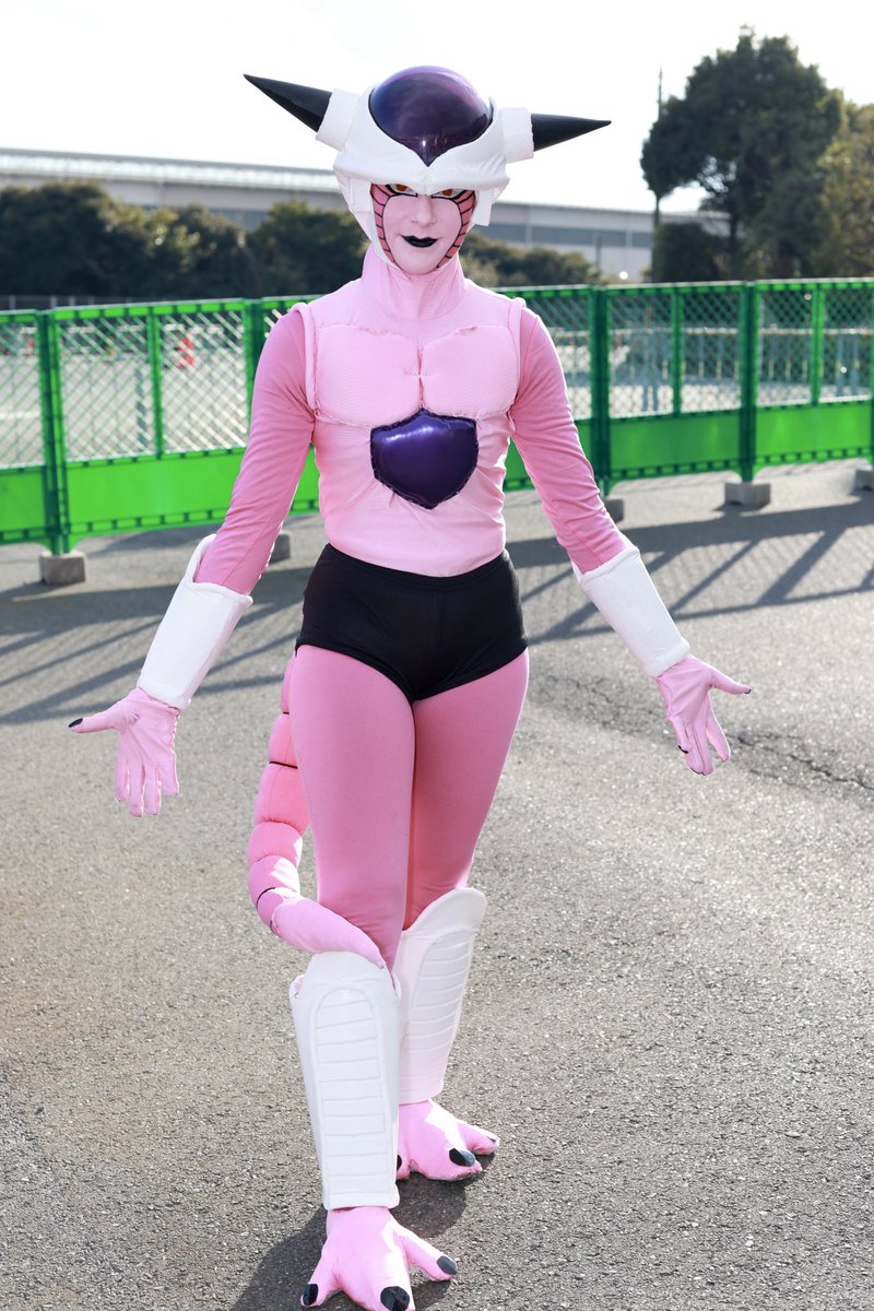 フリーザ　コスプレ FIbR-csaQAAJI6u.jpg