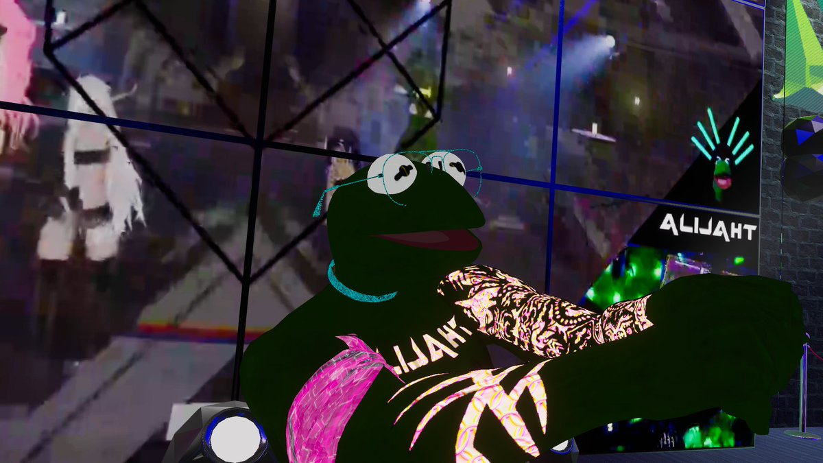 AlijahTea's tweet photo. I really do thing the glasses are a nice personal touch. Too bad they don't have audiolink. Audiolink glasses would be frikkin cool! #DJ #VRChat #Twitchstreamer https://t.co/HGomU7N9j7