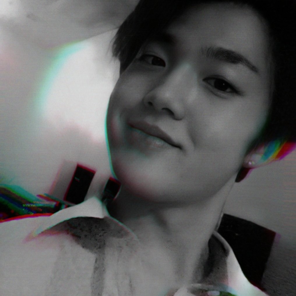 junghwanaaa's tweet photo. Black &amp; White with doyoung ♡

#TMSD #TreasureMakerSelcaDay 
#DOYOUNG #TREASURE 
@treasuremembers https://t.co/6Vxb9o0ubs