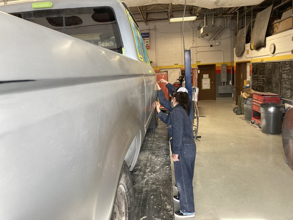 TechCenterVB's tweet image. Auto Body students restoring a 1969 Dodge Dart and pickup truck.