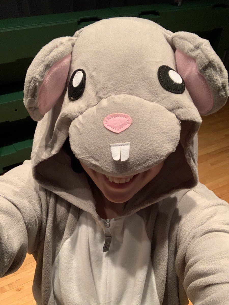 jesstice1's tweet photo. This little mouse is SO excited to unveil our One School, One Book text selection this morning! @readtothem #OneSchoolOneBook #MouseandtheMotorcycle https://t.co/bdBU49n1NK
