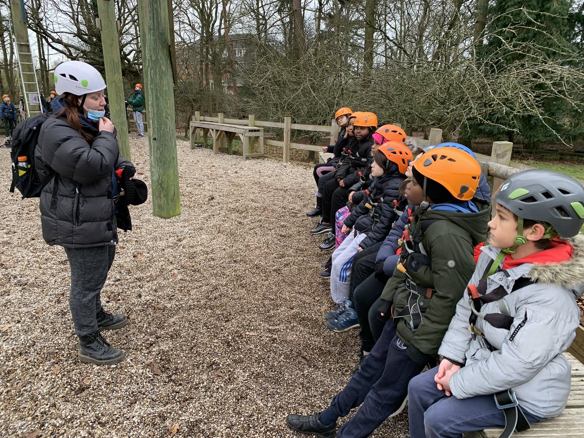 APSE12's tweet photo. Time to climb! #writingresidential #faceurfears #highropes https://t.co/4IfFLFvCQZ