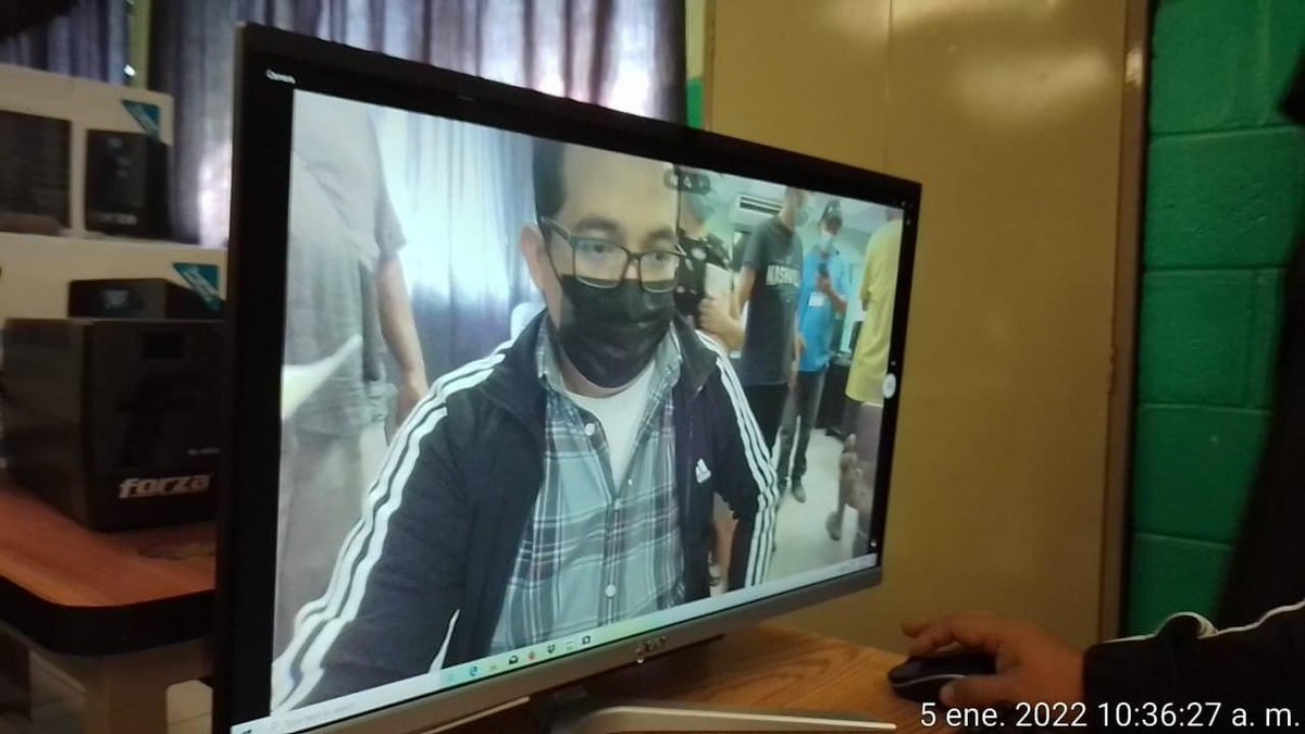 CISElSalvador's tweet image. We are so grateful with our partner for the donation of technology equipment to Centro Escolar Ricardo Poma. The new equipment will facilitate and enhance the learning process of the students. #toolsforsuccess #donation #computerschool #schools #donacion #greatcontribution