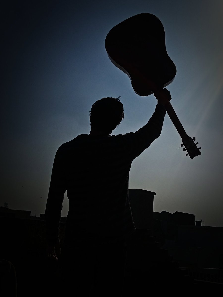 HarisQamar10's tweet photo. The guitar is the easiest instrument to play and the hardest to play well.”

(Drop ❤️ if you like dark) 

 #HarisPakistanimodel #hqzq #Haris #Qamar #harisqamar #guitarist #voilanist #pianist  

Follow me on trumbler Haris Qamar 

My YouTube channel (Harisqamar guitarist) https://t.co/r5NXX7MfXN