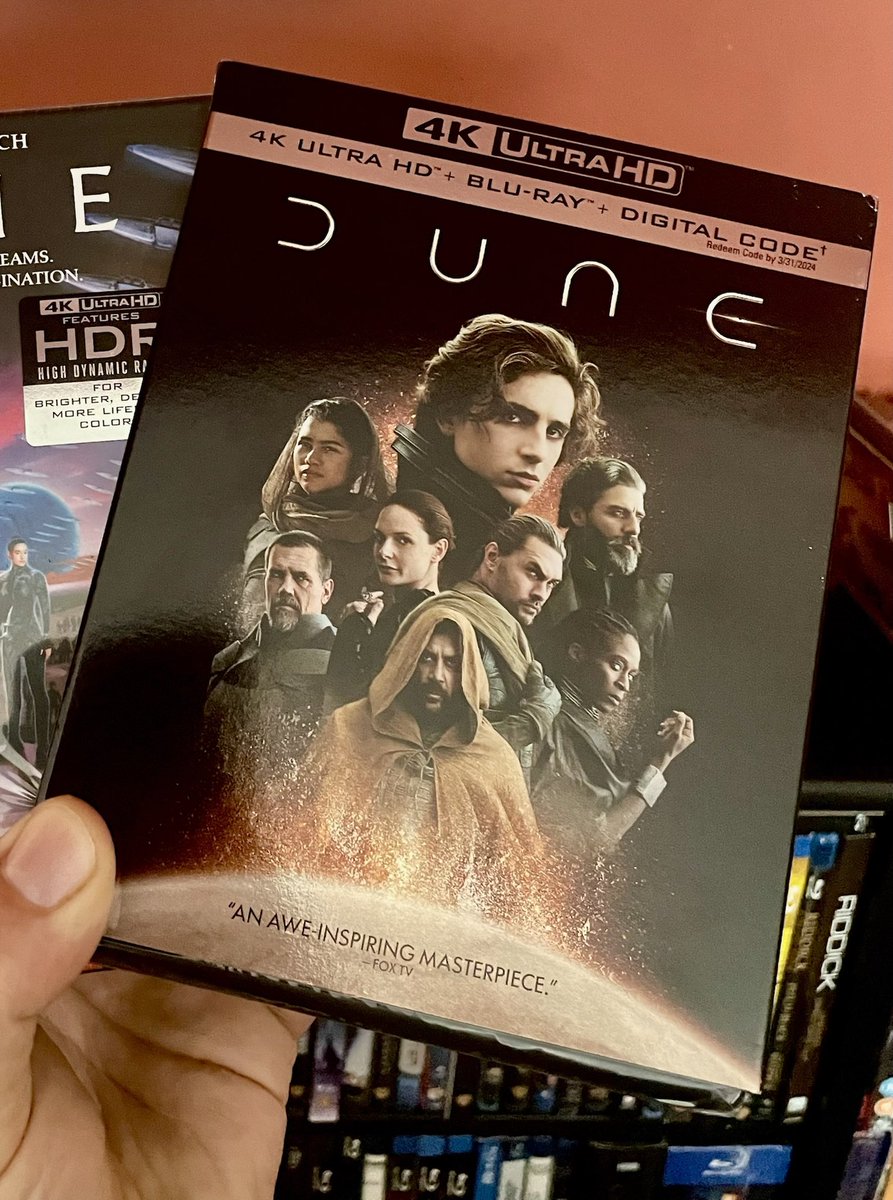 EyeCraveMovies's tweet photo. This might be THE 4K reference disc. Holy awesome Atmos Batman!

#Dune #Dune4K #4KUltraHD #physicalmedia #Bluray @WBHomeEnt https://t.co/nB1xMnmccA