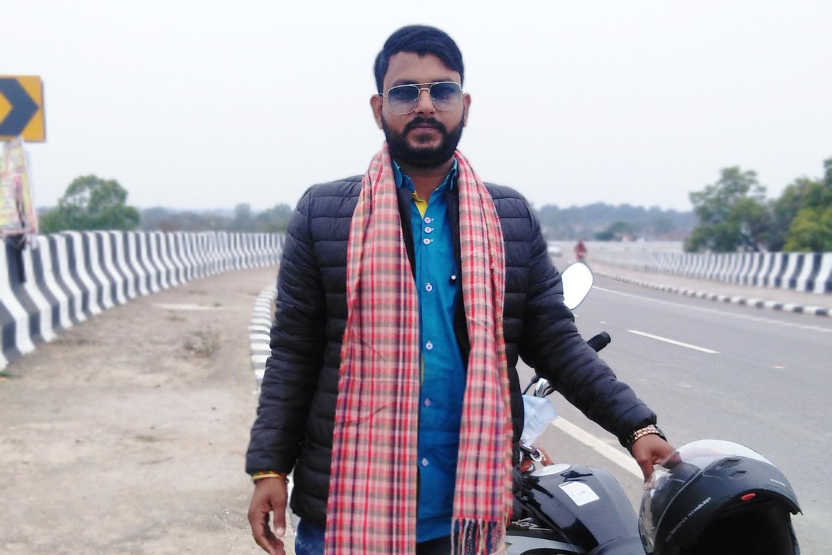 akashmlk7773's tweet photo. जिंदगी" गुज़र रहीं हैं "जीने" की तैयारी में!
#lifeistravel #life #travel #highway #nh927 https://t.co/mIT4xe4hB0