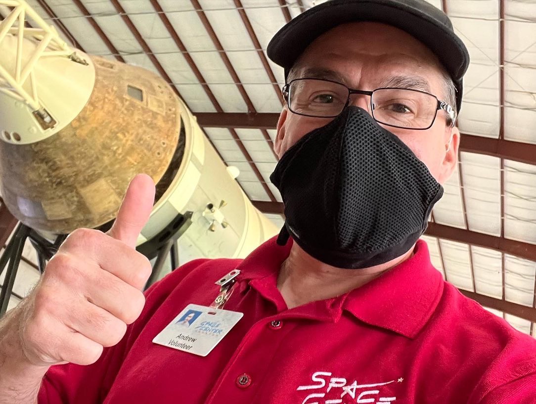 aparrisx's tweet image. Since becoming a Volunteer at Space Center Houston I have rediscovered my enthusiasm, excitement, &amp;amp; love for all things space! 🚀🌎 Getting to talk &amp;amp; education people about space energies me to new levels! 😁 @wearespacehero @spacecenterhou #wearespacehero #spaceisfun #space