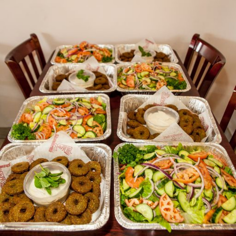 ShawermaPlus's tweet photo. 🤑 Family meals have surged in popularity since the beginning of Covid-19, and we're proud to say we were the first ones doing them in Waterloo!
Bring our flavours to the whole family! 👋
#ShawermaPlus #Foodies #UpTownWaterloo #CuratedKW #ExploreWR #WRUnited #EatLocal #SPLove https://t.co/Gnm4tRAFBf