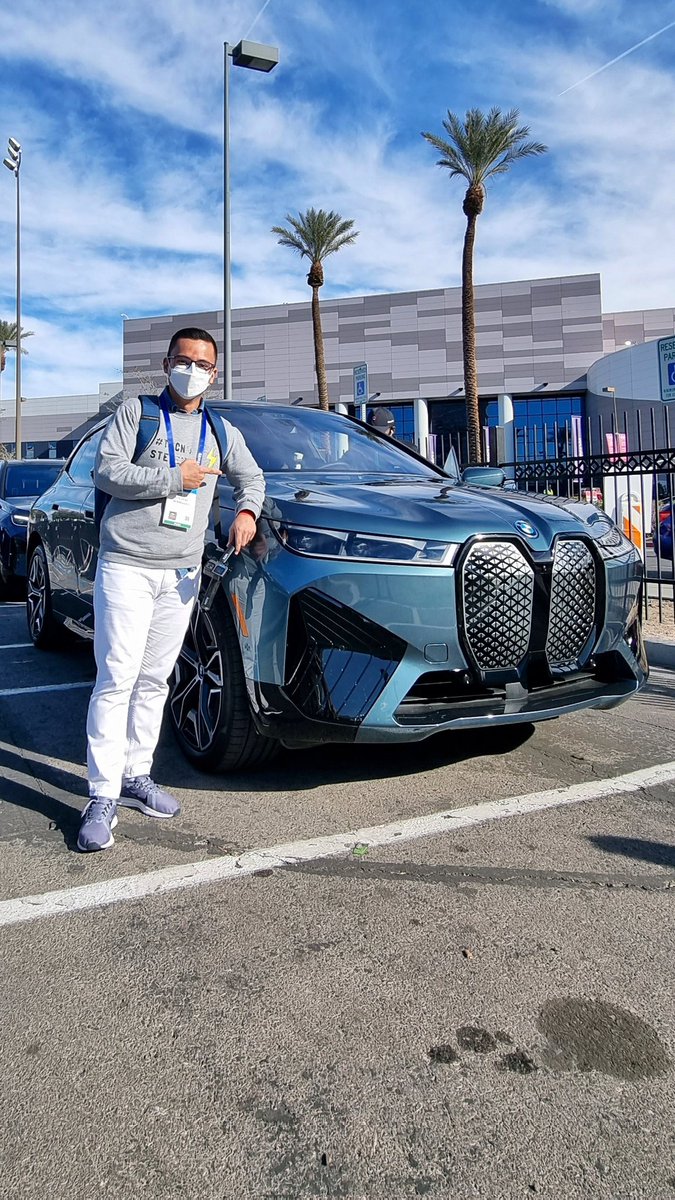 stevensjoseph's tweet photo. Robots y autos eléctricos son la tendencia en el #CES2022 @CES @TecnoStevens https://t.co/rKmkmKw705