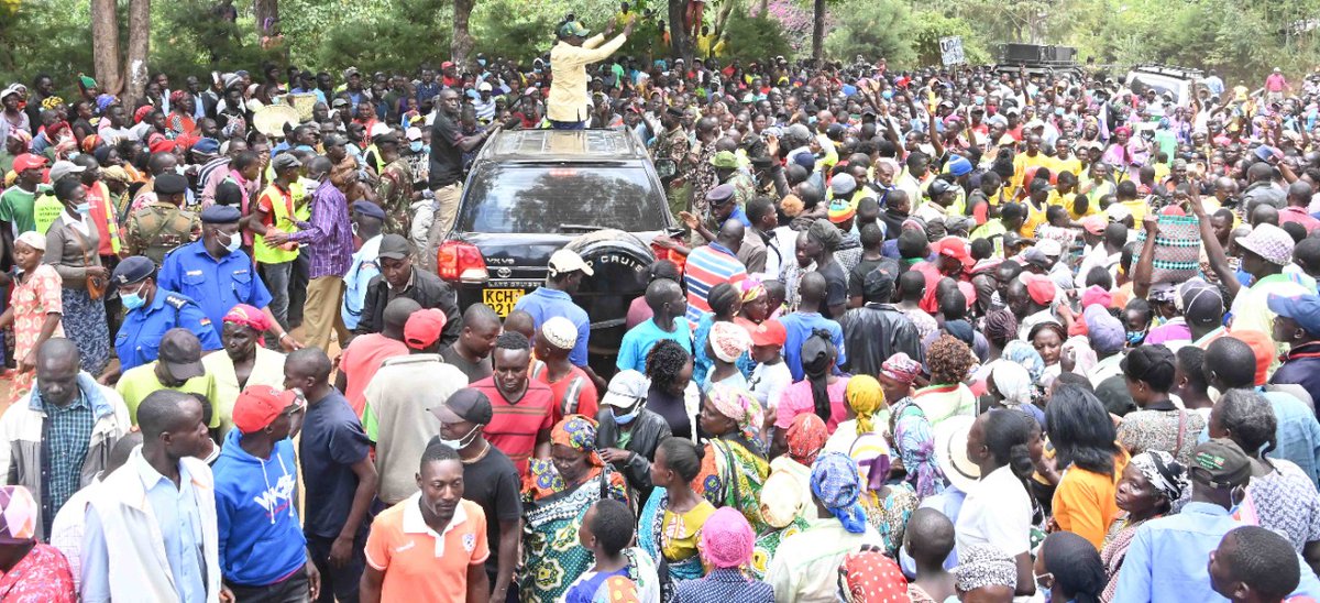 WilliamsRuto's tweet photo. Thanks to Muhudu, Jepkoyai, Madzugi, Chavakali, Ekwanda and Epali residents in Vihiga County for the warm welcome. https://t.co/9L29pf9cRz