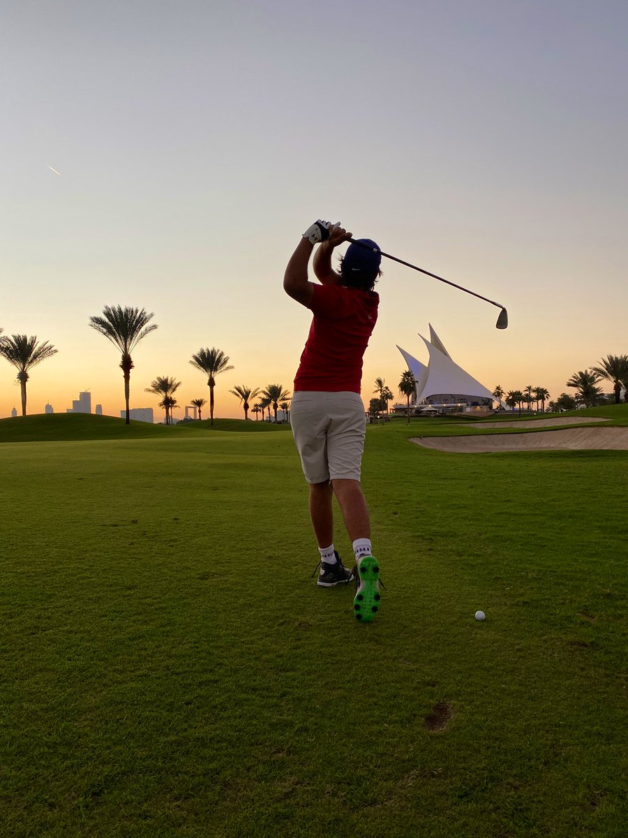 Sunset on the green , practice shot @DubaiCreekGolf