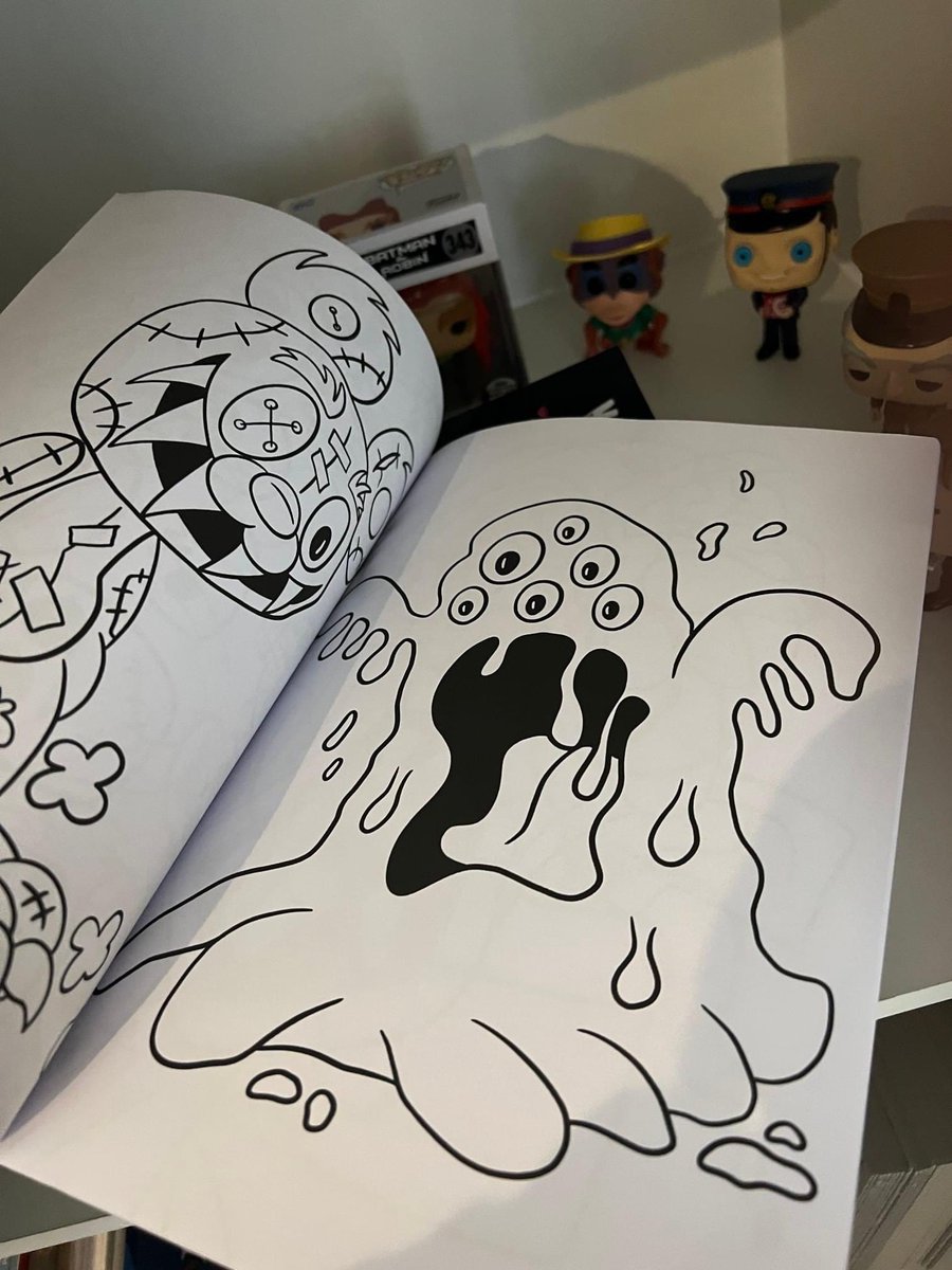 RavenDrakeBooks's tweet image. Special in-house offer on our monster club colouring book. 
£3.50 for one or £6.00 for two plus postage. DM or email to claim yours. 
#ArtistOnTwitter #WritingCommunity #kids #KidsBook