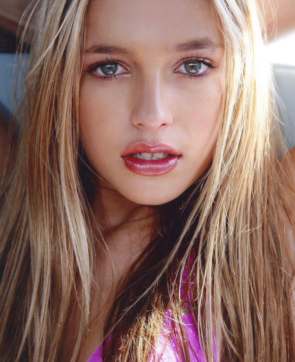 Why #Shib fall down 🙁🙁🙁, what happen???? Anyone know ?

#Robinhood +#Shib
#ShibaArmy