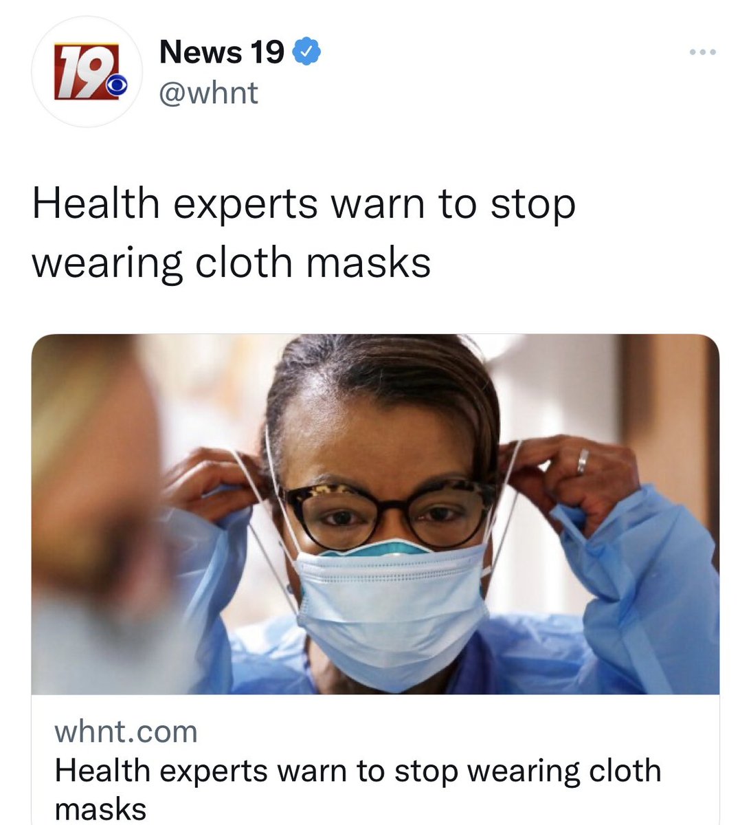 "Sağlık uzmanları" 180 derece dönüş yaparak yüz maskelerinin giyilmesini  sakıncalı bulmuşlar..😆😆😂🙃