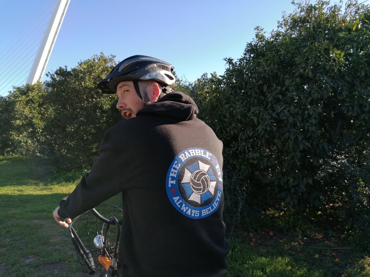 Feliz día de reyes!!! The Magic Kings obviously love <a href="/walthamstowfc/">Walthamstow Football Club</a> and <a href="/WalthamRabble/">Waltham Rabble</a> 👑👑👑💙💙💙