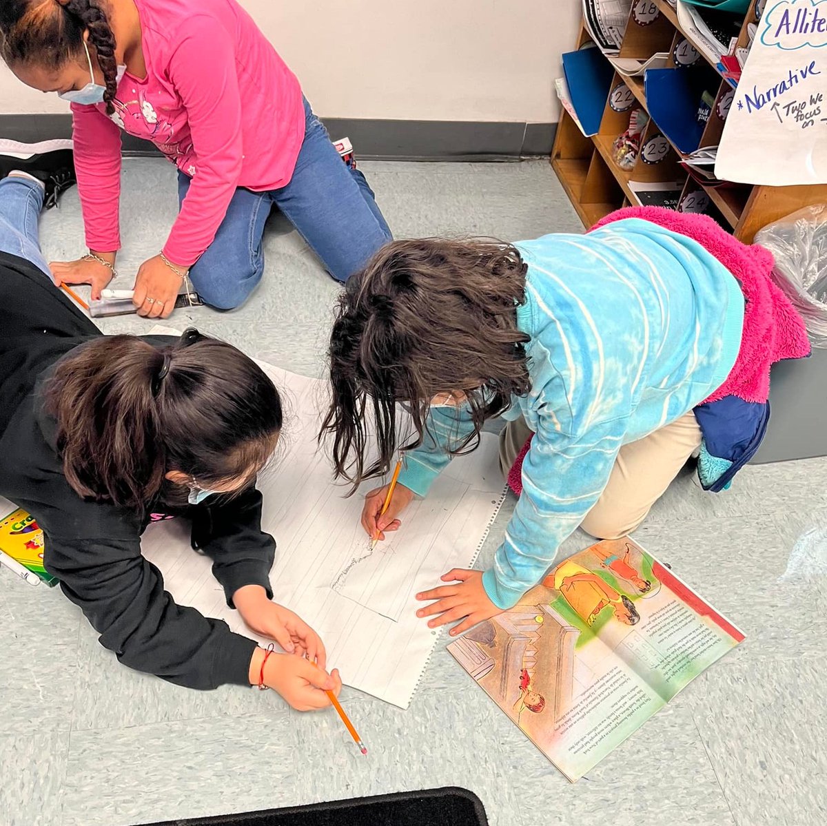 📚The fun and learning continue at intercession throughout the district! At <a href="/SmithES_Saisd/">Smith Elementary</a> students created differentiated story maps after a read aloud of “Sonia Sotomayor: a Judge Grows in the Bronx.”