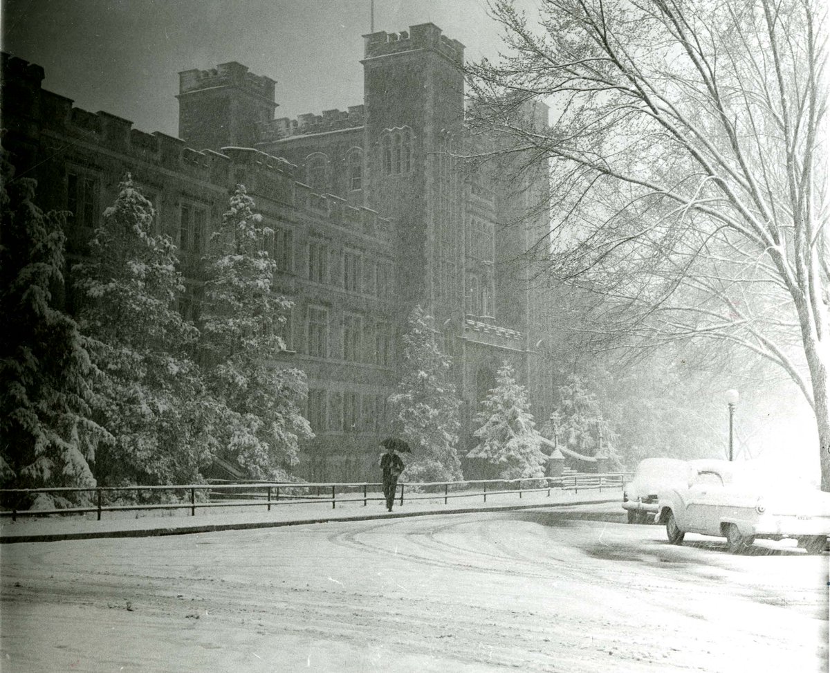 DC started the week with snow, and we may end it with snow! Stay warm and safe, Cardinals!

📸: Gibbons Hall on a snowy day, 1950s.
