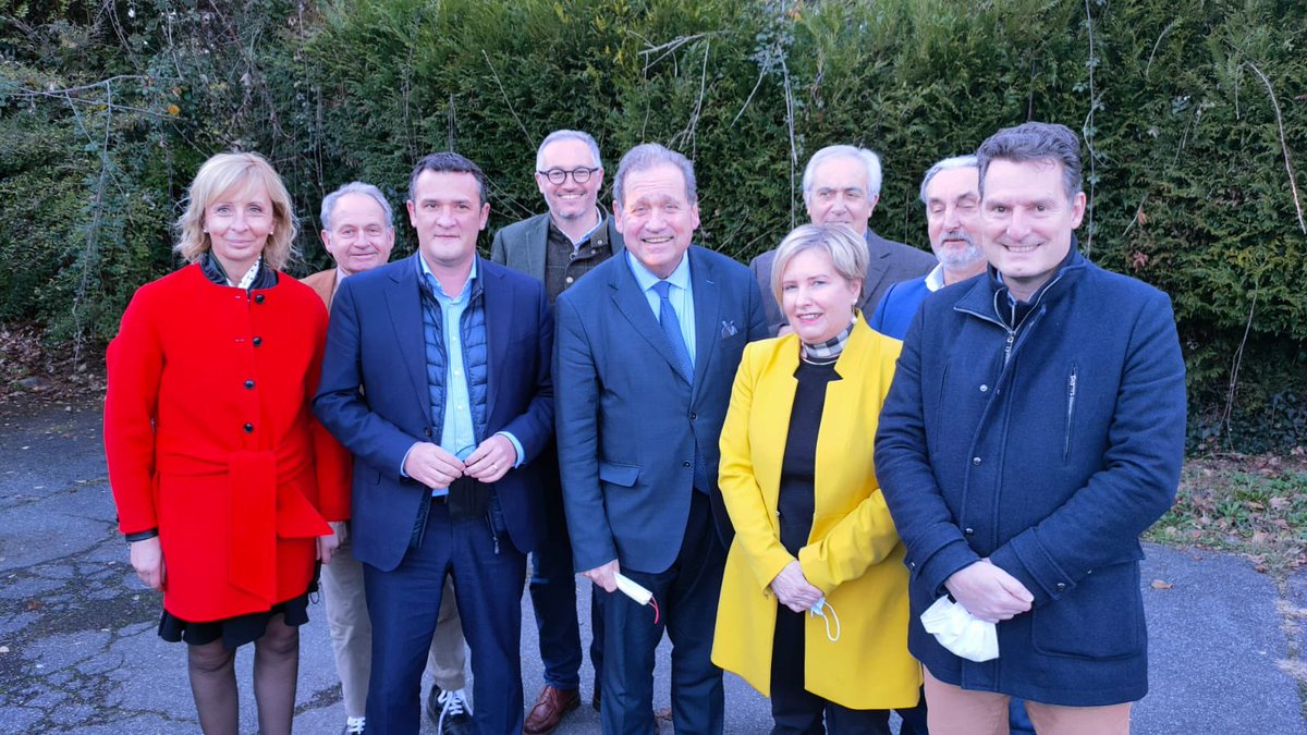Lancement du Comité de soutien devant la presse aujourd’hui à #Bayonne et #Pau en présence de nombreux élus de tout le département.

Cette conférence de presse était l’occasion de présenter l’organisation de la campagne présidentielle sur le département des Pyrénées-Atlantiques.