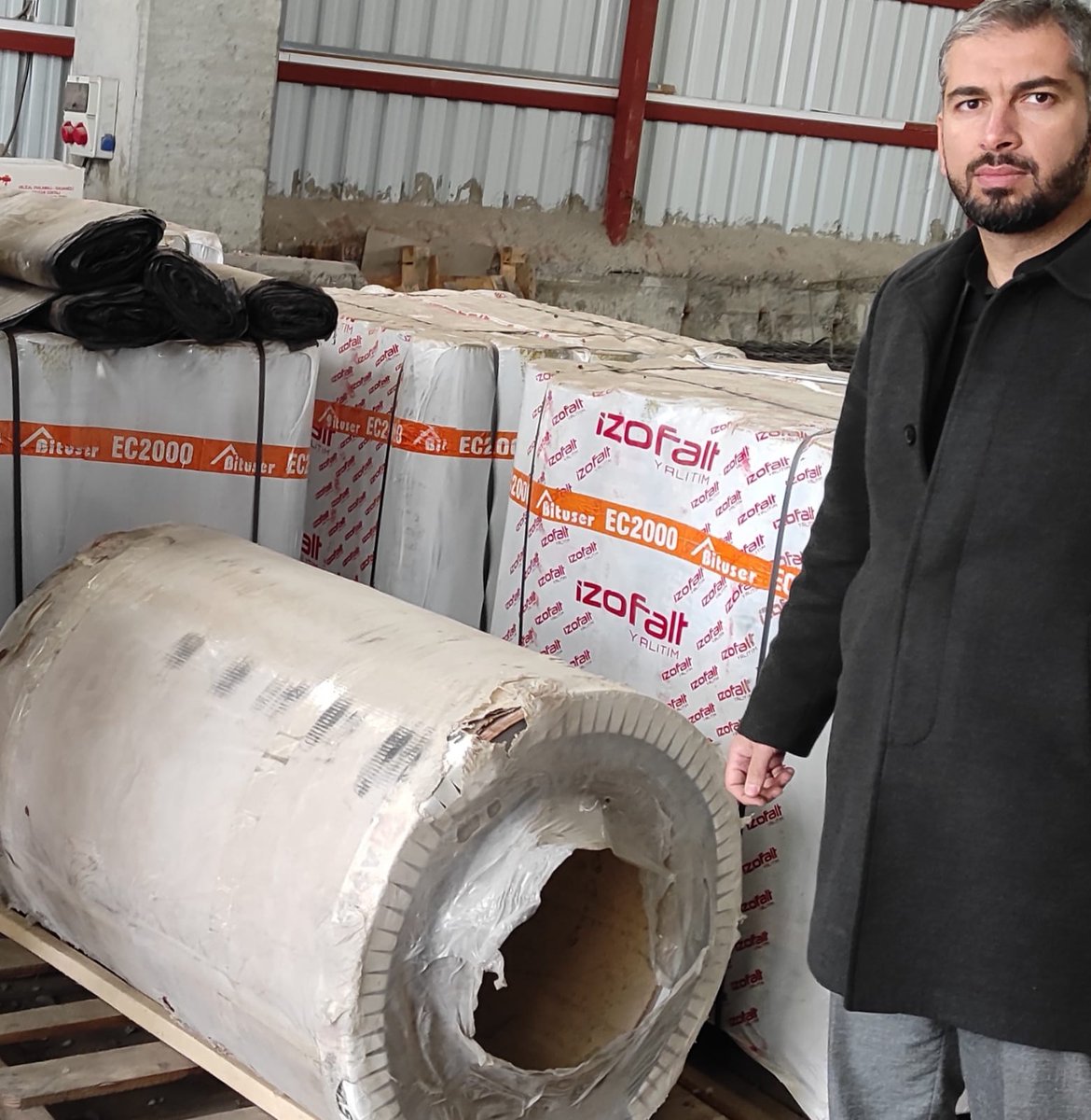 PaluMuftuluk's tweet photo. ESENTEPE CAMİİ VE 4 - 6  YAŞ KUR'AN KURSU KUBBE KAPLAMASI İÇİN ALİMÜNYUM SAC GETİRDİK
İlçe Müftüsü Ayet USTA Hocamız: Milletimizin yardımları ile en kısa zamanda cami ibadete açılacak inşallah. Camiler İslam'ın şiarıdır. Hayırsever vatandaşlarımızın yardımlarını bekliyoruz. dedi. https://t.co/vUeKpD5I5e