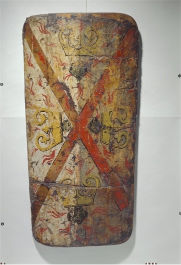 TheArmour's tweet image. A beautifully painted #Pavise looted in 1476/1477,

Height: 37.8 in/96 cm
Width: 19.3 in/49 cm
Depth: 2.8 cm/7 cm

#Burgundian, made 1450-1475, housed at the Landesmuseum Zurich.

#armor #weapons #shield #medieval #middleages #landesmuseumzurich #art #history
