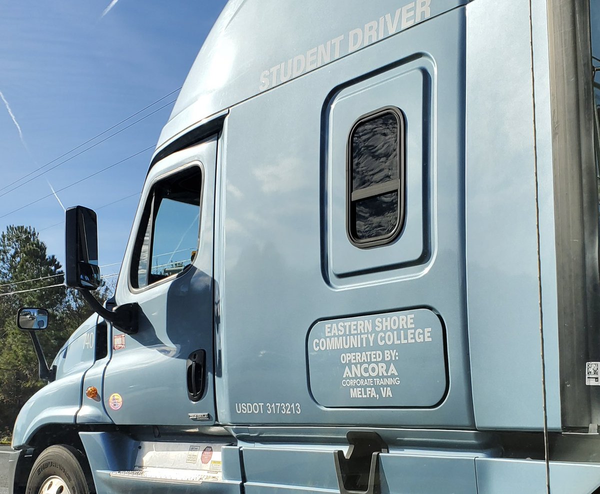 ESCCtweet's tweet photo. CDL part-time classes begin January 22!
#CDLclasses https://t.co/yeD4FpZM4H