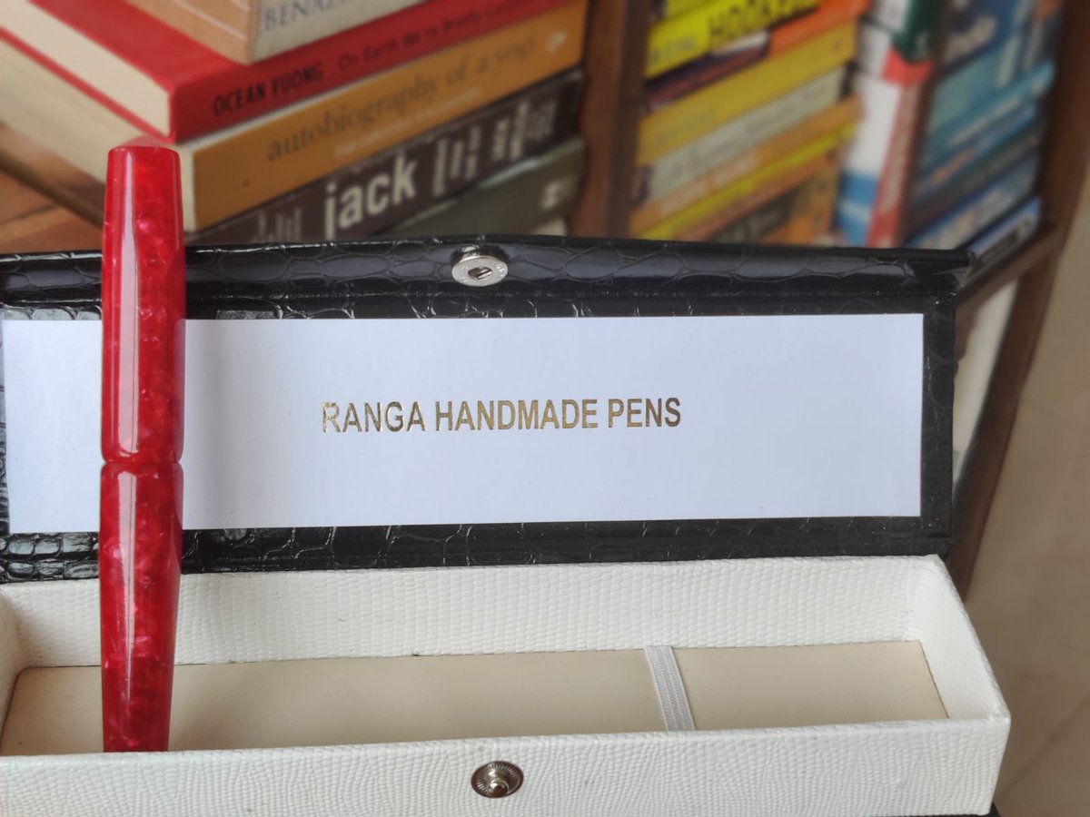 AnishaPatnaik's tweet photo. Just added this gorgeous Indian handmade fountain pen to my collection! My first handmade fountain pen and what a beauty in looks and a delight to write with! Thank you @satyampatnaiik for the lovely gift. #rangapens #writing https://t.co/wRrEKAhO6h