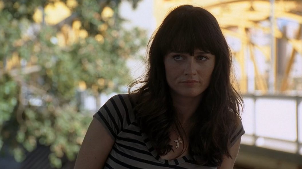 thatwomanin12b's tweet photo. no but hear me out: Teresa Lisbon and this look https://t.co/8yVSLV1vQg