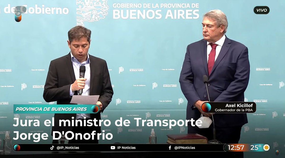 SebasGalmarini's tweet photo. Hoy la Provincia ganó un gran ministro de transporte. Felicitaciones @donofriojorge y todo el éxito en esta nueva tarea! 

#TransportePBA #JorgeDonofrio https://t.co/JwtQIvpN4A