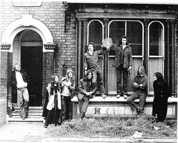 HullTruck's tweet image. The Guardian have published a terrific article - bit.ly/3mYGtS4 sharing some history with #HullTruckTheatre founder #MikeBradwell  

Book tickets for '71 Coltman Street' now by calling the box office on 01482 323638 or online here - hulltruck.co.uk/whats-on/ 

#MustBeHull