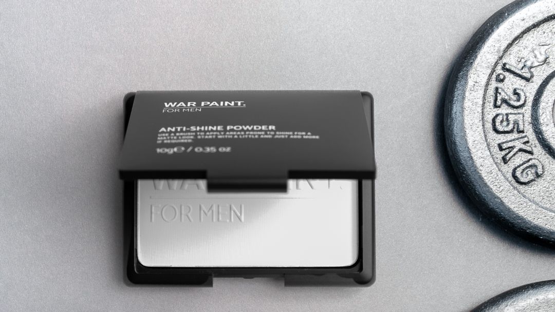 Looking a little shiny post-workout? Chuck an Anti-Shine Powder in your #gym bag.

Kaolin clay helps to absorb oil and sweat so you'll look less shiny. It's transparent too, so suitable for all skin tones (including red and sweaty from the gym).

Shop: bit.ly/3l7LAxg