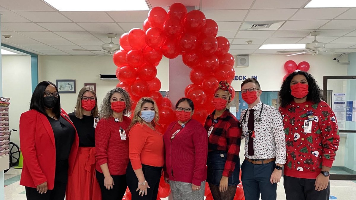 DellMedSchool's tweet photo. “HIV doesn’t exist in a vacuum. Every primary care resident will encounter HIV+ patients.” 

At @CommUnityCareTX's David Powell Clinic, #DellMed learners train in primary care &amp; infectious disease — treating HIV+ patients &amp; learning skills for better care: https://t.co/lj5FipCyV6 https://t.co/TwGTRcCiWU