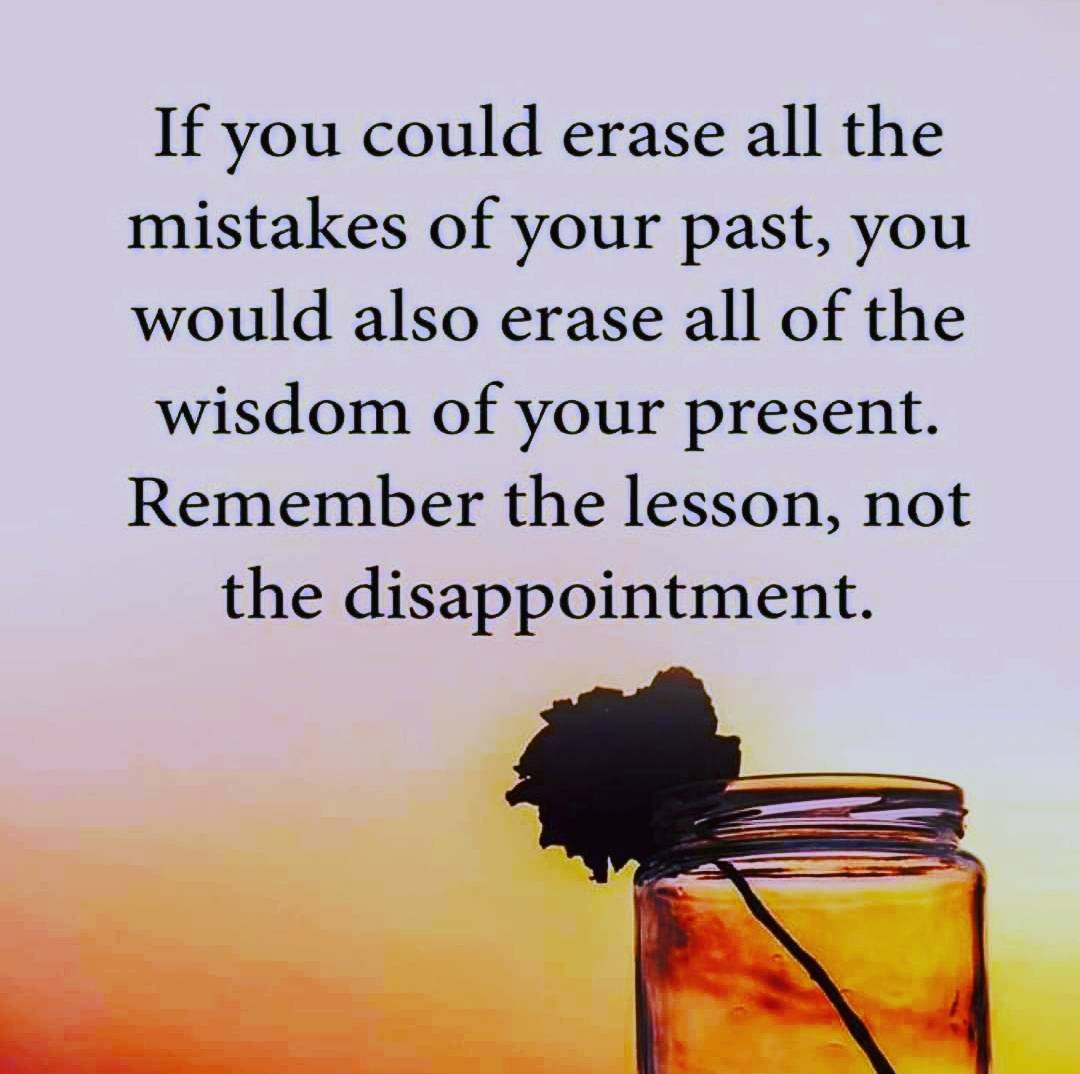 WFS4C's tweet photo. Negative thoughts destroy only myself. 
My first conscious sober act is to reduce negativity in my life. 
#WFS #NewLifeProgram #Statement2
#WomenForSobriety #DryJanuary
#ProgramBooklet #Kindle
For more info: https://t.co/u26ksHuohq https://t.co/cogpNX53BR