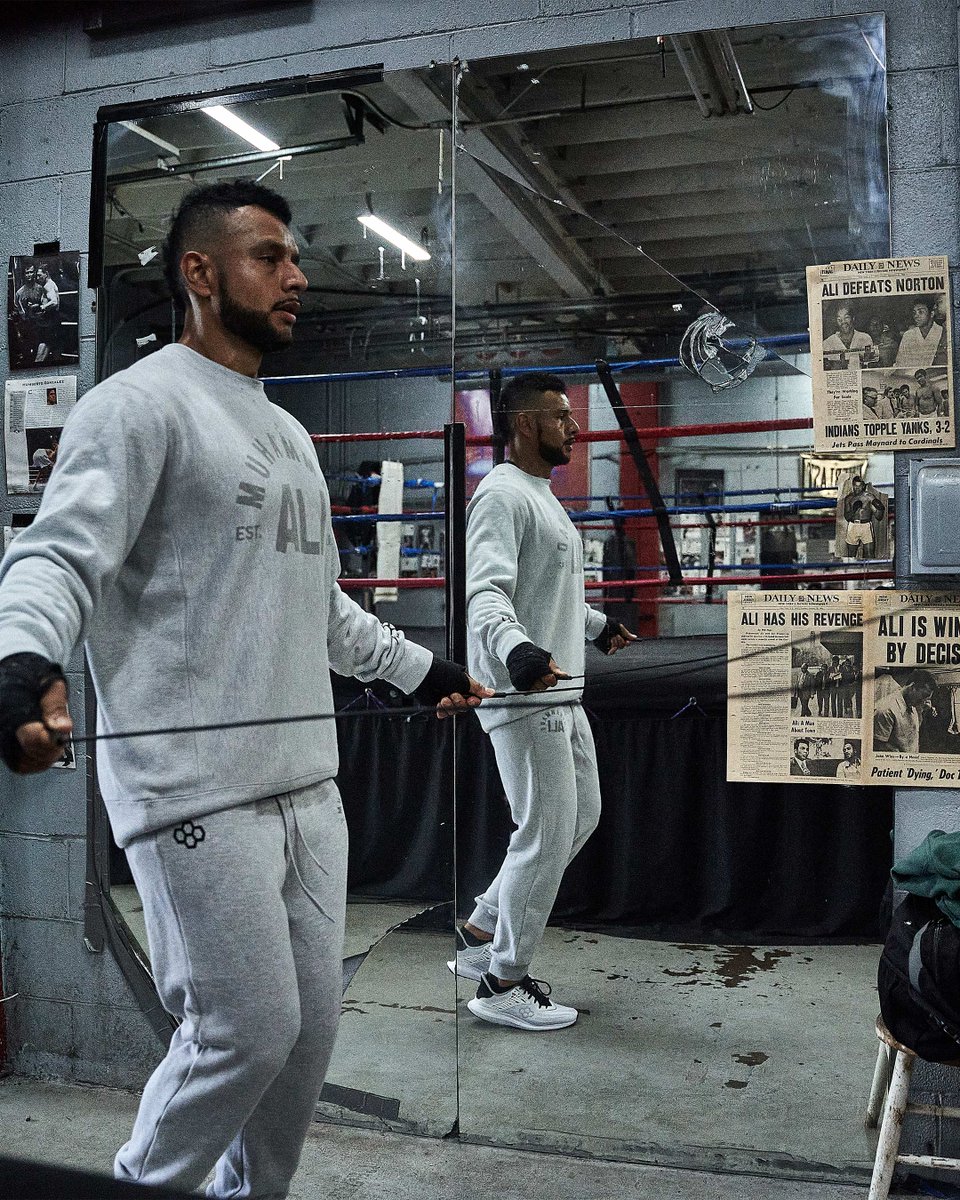 Sports Illustrated Shop tweet media