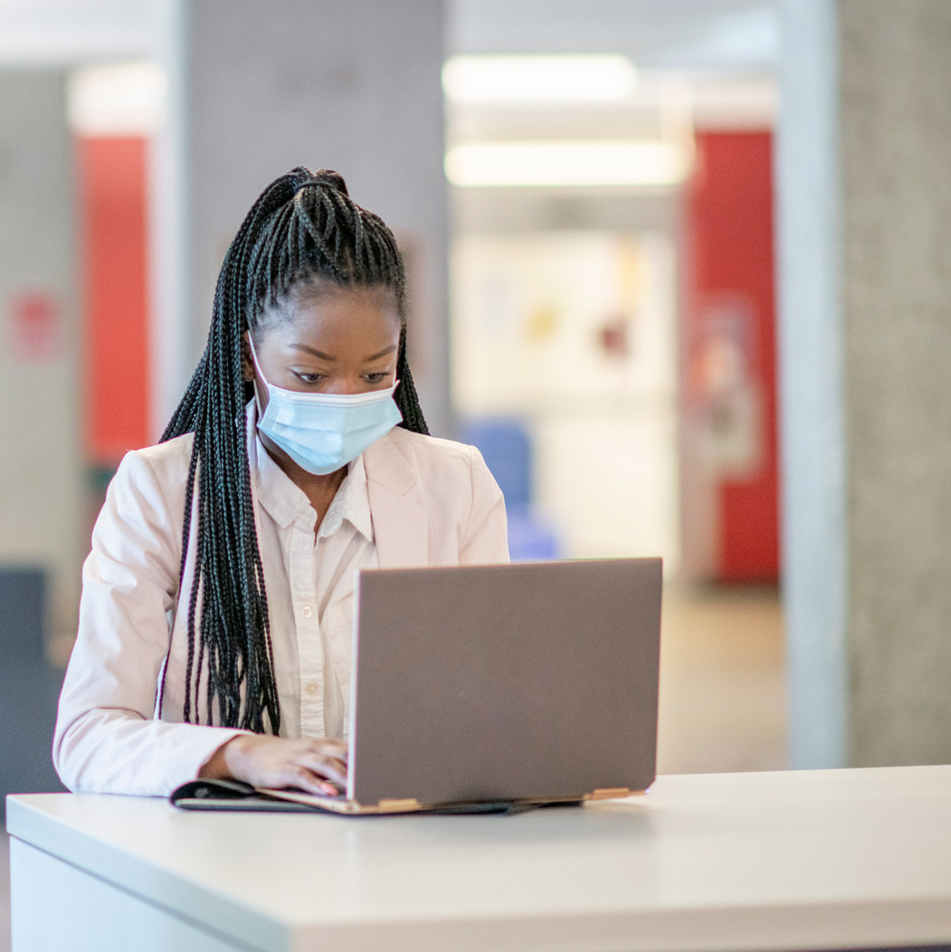UoMLibrary's tweet photo. You must wear a mask in the Library unless you are medically exempt. Please help protect Library staff and your fellow students, and support us to keep your Library services running during the exam and assessment period. Free masks are available from any Library site entrance. https://t.co/IMJE0yQcFc