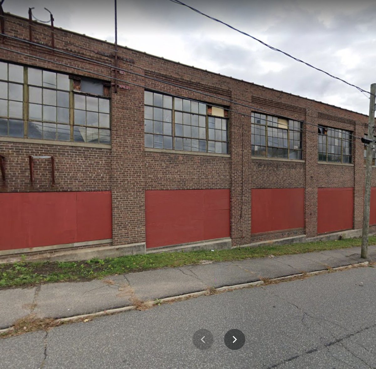 GovNedLamont's tweet photo. $1,000,000 for environmental cleanup of the property located at 245 East Elm Street in #Torrginton to enable Vinny’s Restaurant to expand onto the first floor with a banquet facility in the remaining space. #CTcomeback https://t.co/ltL2XrVAZP