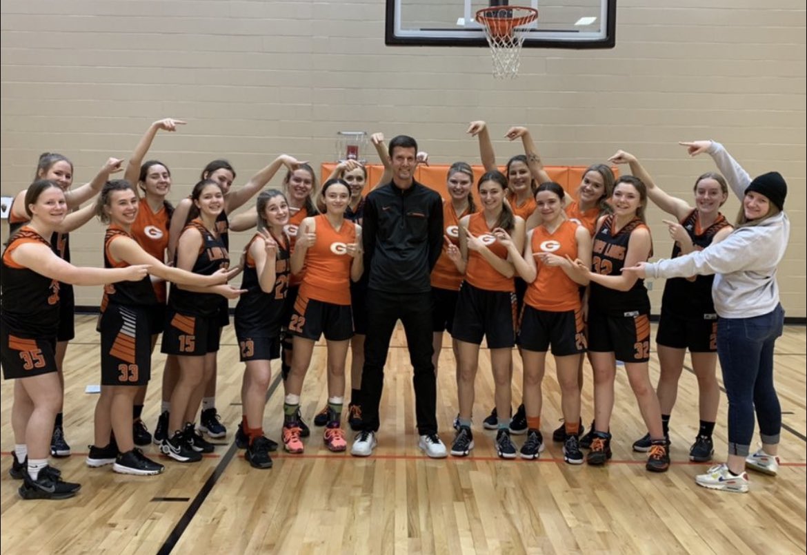 HAPPY BIRTHDAY COACH PITTMAN! thanks for all you do! 🎂🦁🏀