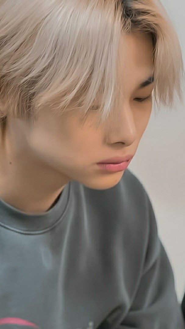 starsthatshin's tweet photo. #ay #sonki
ау: где Сону приставучий друг детства, а Ни-ки терпеть его не может.

-с чем я у тебя ассоциируюсь? 
- с мятным шоколадом...
-но...ты же его ненавидишь 
- да, до глубины души...ненавижу.
-а я...к сожалению...тебя люблю... https://t.co/kqmxPO6R2O