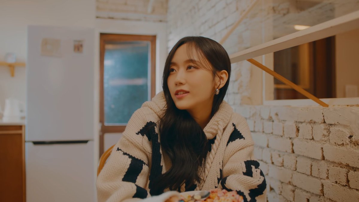 shutdown; moonbyul feat seori