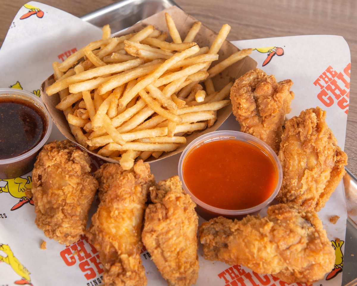 Not sure what's for dinner tonight? Might as well wing it and grab something tasty from the Chicken Shack! 🐔
.
📲 Order Pickup: 1l.ink/RDZRHF3
🚗 Order Delivery: 1l.ink/Z5HMBHS
 
#ChickenShack #ClovisCA #ClovisChicken