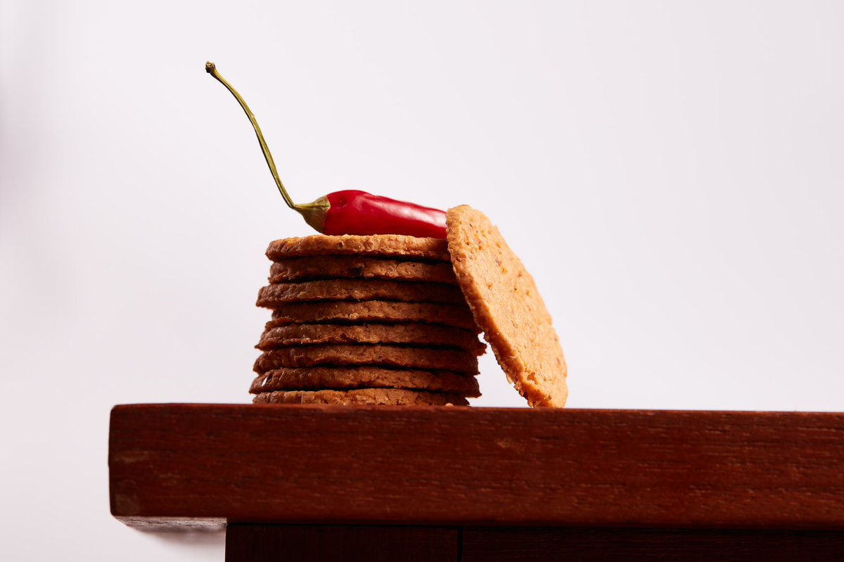 Ohh it’s hot ♥️ chilli oatcake bites 🔥