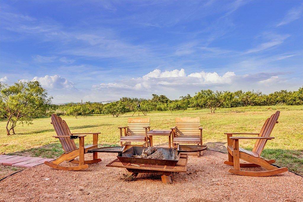 Barndominium & Farmhouses tweet media